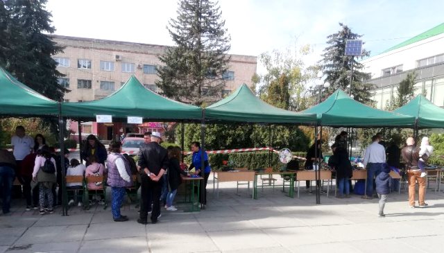 Пiдготовка до зустрiч учасникiв наукових пiкнiкiв